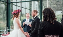 freie Trauung mit Hochzeitsredner Markus Schäfler in der Orangerie Bad Endorf