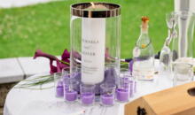 Glanzvolles Lila für freie Trauung mit Gottes Segen am Ammersee