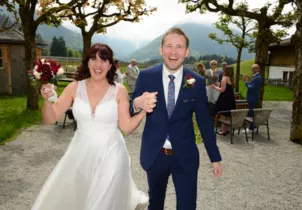 Traurednerin Allgäu gestaltet freie Trauung im Allgäu