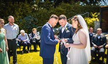 Seehaus Riederau Hochzeit: kreative Wünsche von Freunden in der Trauzeremonie