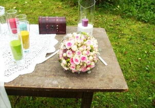 Trauung im eigenen Garten, Stockheim