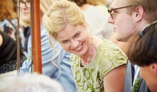 Die Gäste haben Spaß.