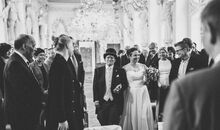 Einzug des Brautpaares zur freien Trauung auf Schloss Hohenaschau