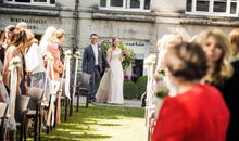 Einzug des Brautpaares zur Zeremonie am Bodensee