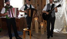 freie Trauung in einer Scheune in Martinszell im Oberallgäu - Musiker