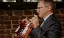 English speaking wedding officiant in a German-American wedding ceremony near Kaiserslautern, Germany