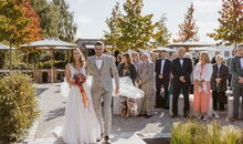 Der Einzug der Braut in der deutsch-amerikanischen Trauzeremonie: Lenderstuben Balzhausen