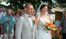 Traurednerin für freie Trauung Bodensee bei Sekt am See