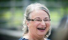 erfahrene Theologin mit Humor