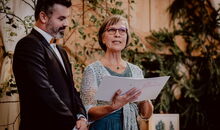 Kennenlerngeschichte in der freien Trauung im Almstadl bei Landsberg