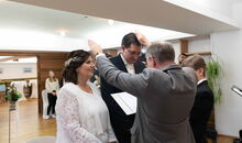 freier Theologe Markus Schäfler bei der Trauung im Landhotel Hallnberg, Walpertskirchen